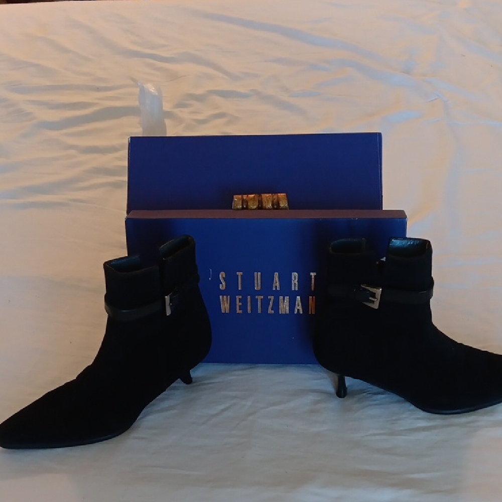 Stuart Weitzman Black Heeled Boots Size5. Gortex